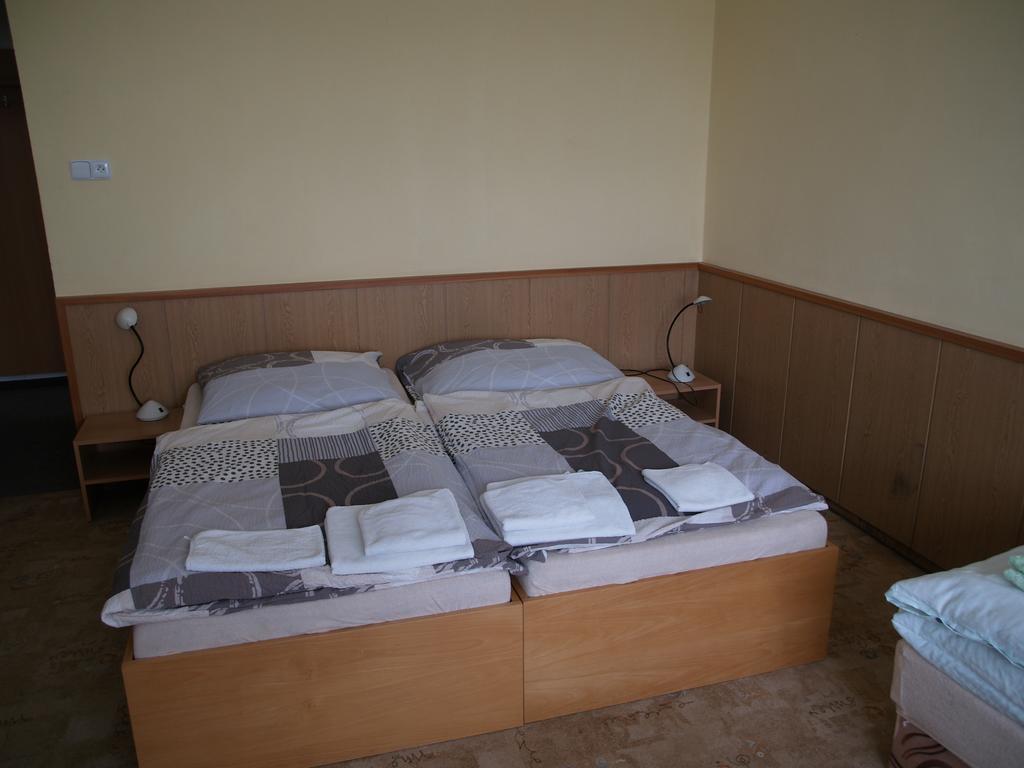 Strmilov Pension Pod Sibenakem מראה חיצוני תמונה